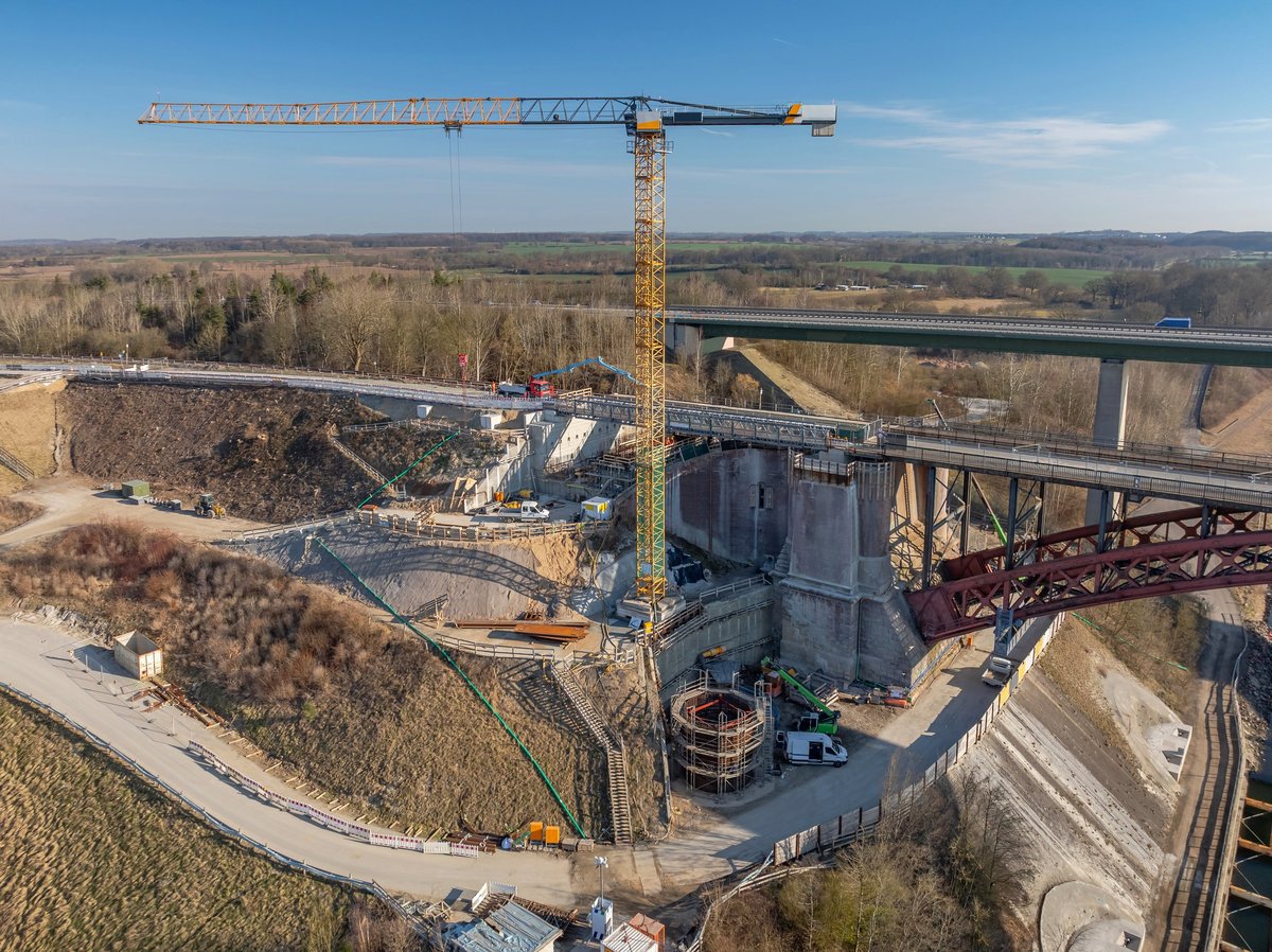 Bridge replacement construction over Kiel Canal